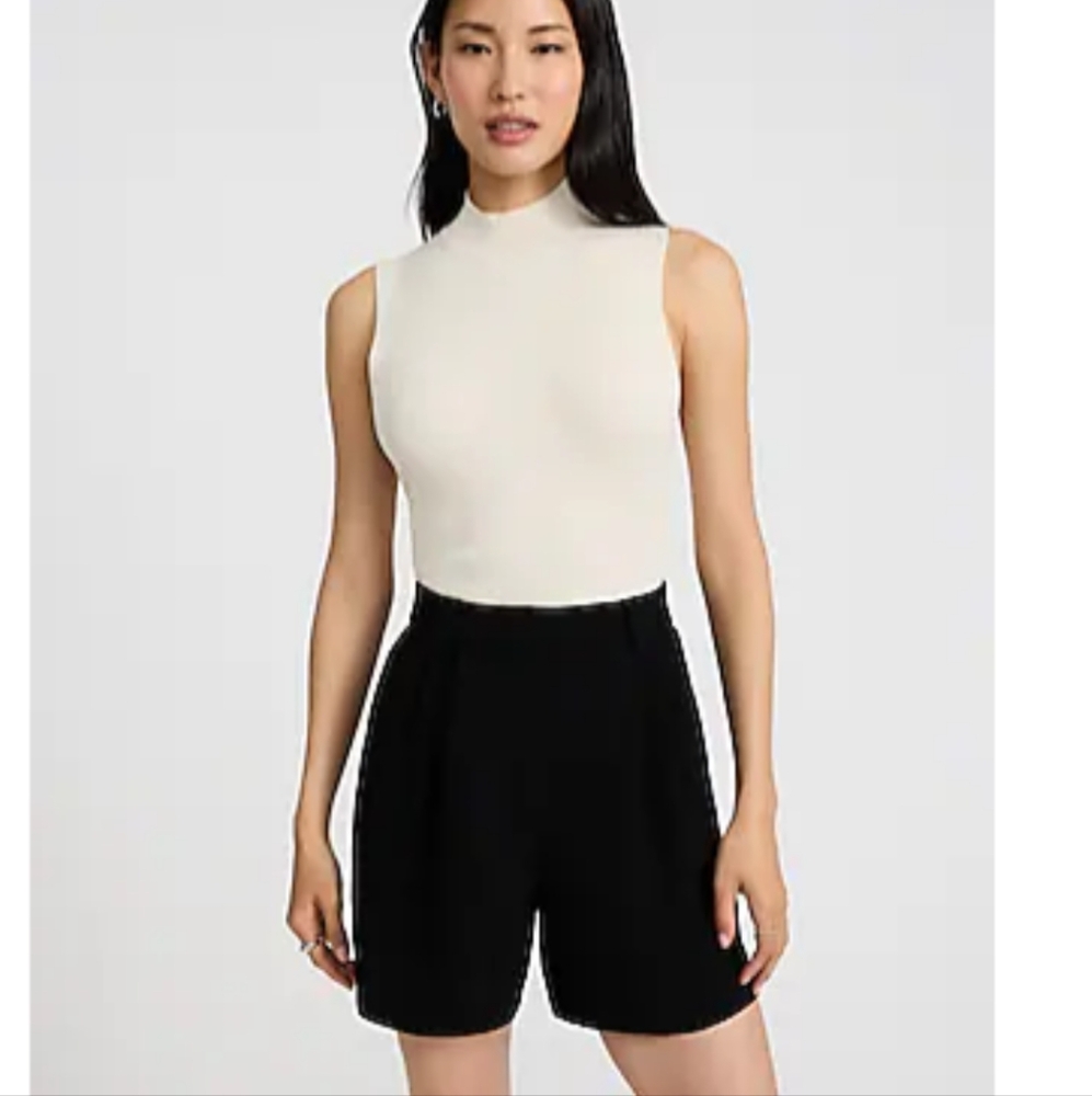 Express High Waist Dress Shorts Size 6*